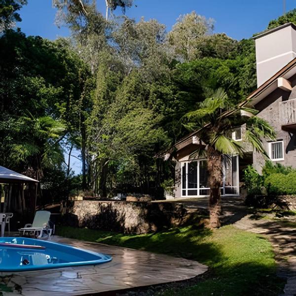 Sítio Exclusivo com Piscina, Lareira e Natureza