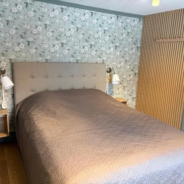 B&B Parkgården Leksand، فندق في ليكساند