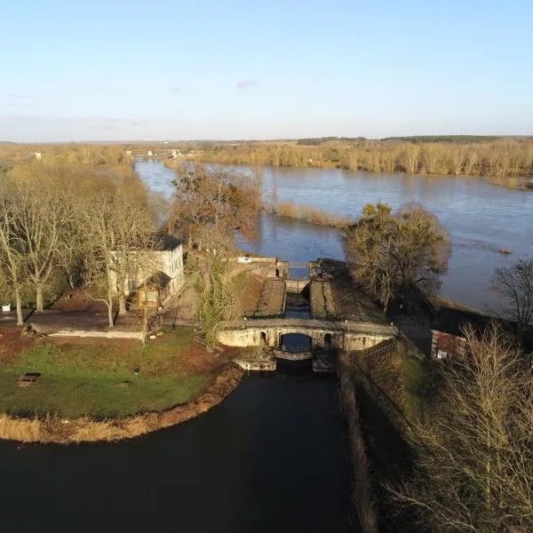 Chambres d’hôtes Le relais de Mantelot, Hotel in Châtillon-sur-Loire