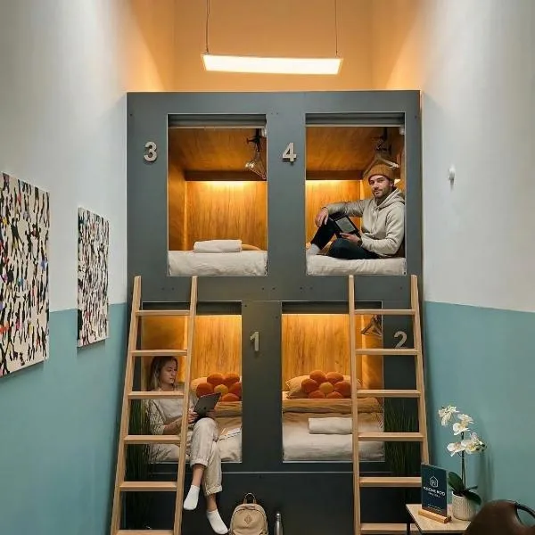 UrbanKey Pods - Vienna Neubau, hotel in Vienna