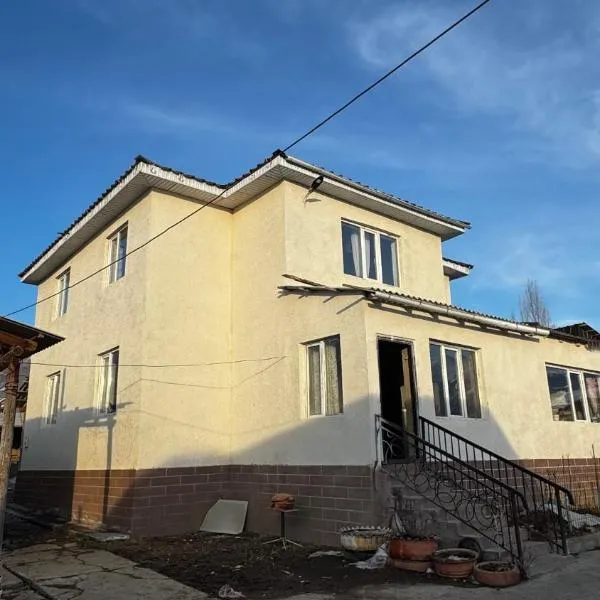 East guest house, Hotel in Tegermenti