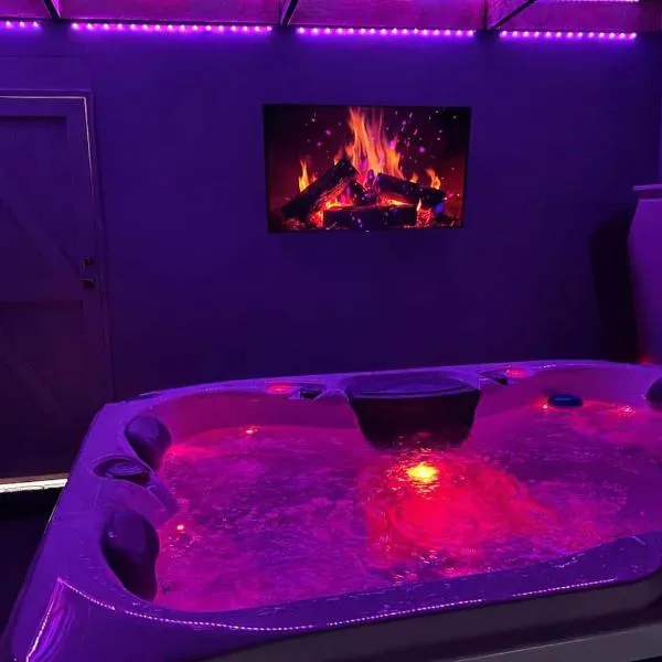 Romantic getaway with private hot tub: Belfast'ta bir otel