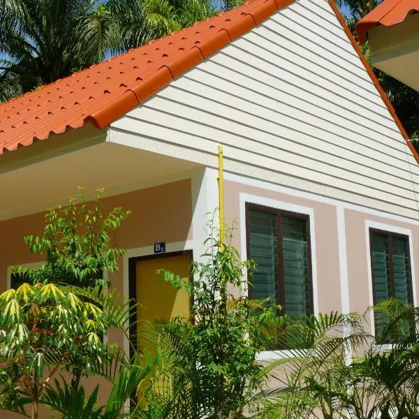 Suan Bang Bon Guest House, hotel v destinaci Plai Phraya