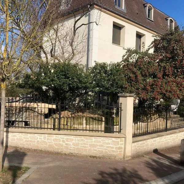 Séjour à la Châtaigneraie, hotel a Rueil-Malmaison
