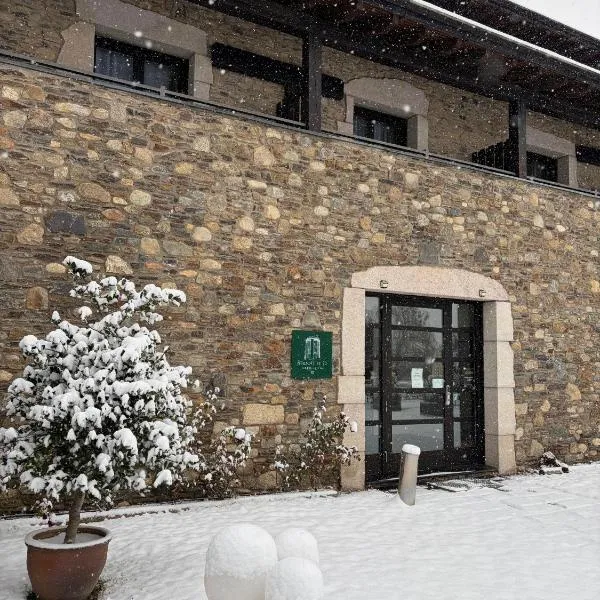 Hotel Bernat de So, hotelli kohteessa Llivia