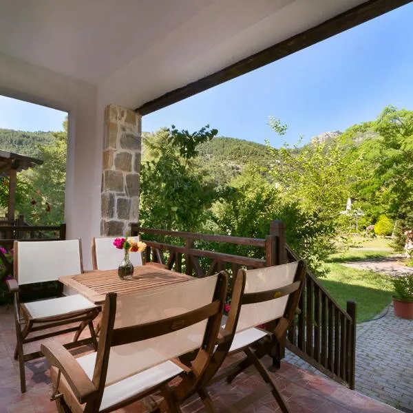 Menir Luxury Apartments, hotell i Prínos