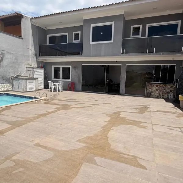 Casa de praia pé na areia em Itaipuaçu, Hotel in Maricá