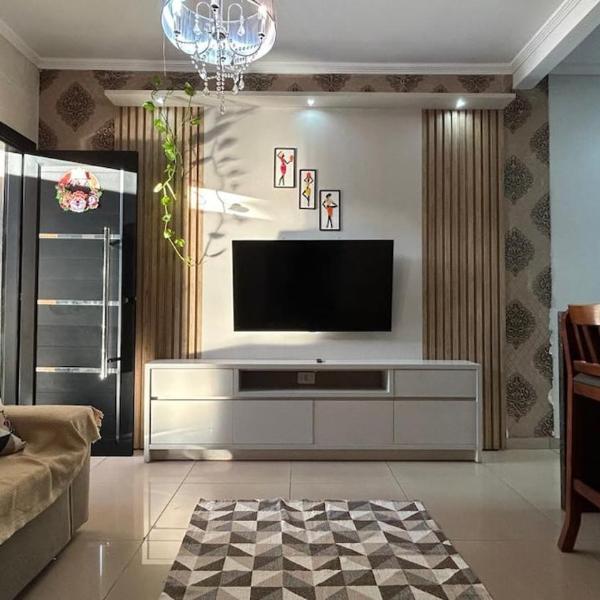 Comfortable house and close to the sights