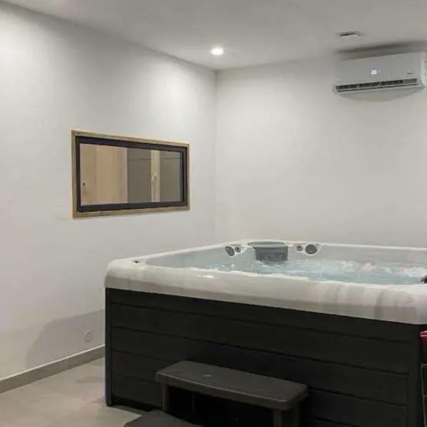 Spanlove, hotel sa Istres