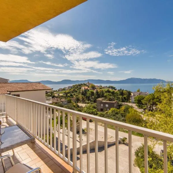 Apartmani More: Gradac şehrinde bir otel