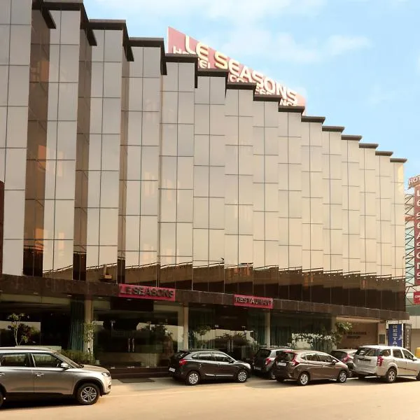 Airport Hotel Le Seasons New Delhi, готель у Нью-Делі