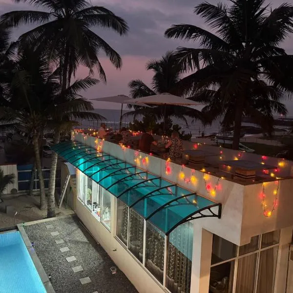 Danish Crown Hotel, hotel di Ambalangoda