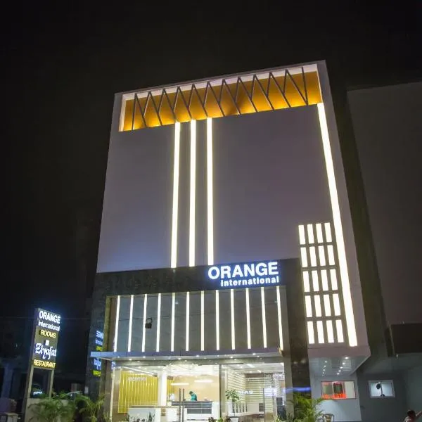 Hotel Orange International, hotell i Surat