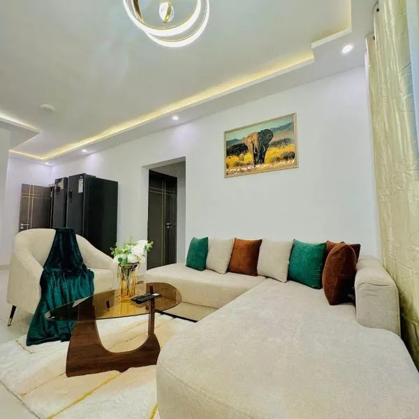 Appartement 2 chambres avec Balcon Wi-Fi Gardien à Cocody Riviera Golf, Abidjan, hotell i Abidjan