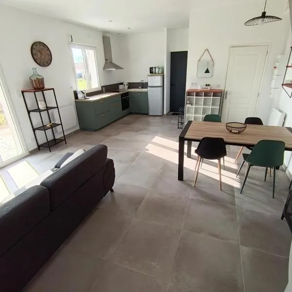 Logement 2 - proche Le Mans, hotel em Aigné
