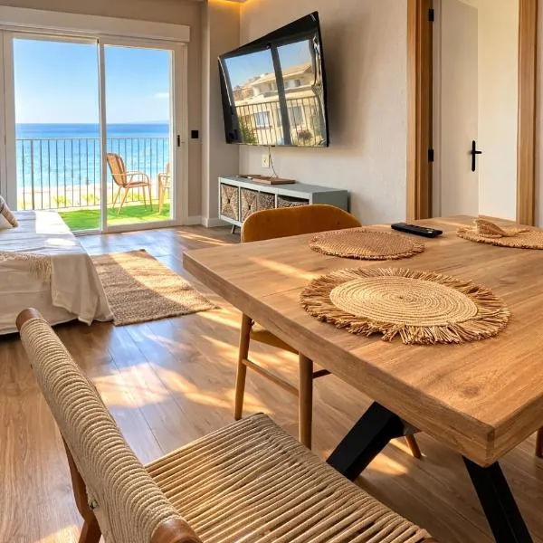 PRIMERA LÍNEA, Playa , Piscina y amanecer, hotel in El Campello