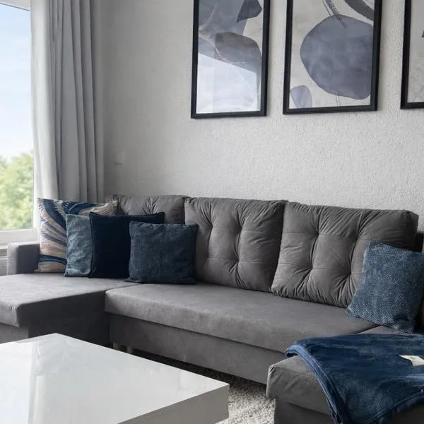 Stilvolle 3 Zi Wohnung 82 qm Stuttgart Bad Cannstatt, hotel i Stuttgart