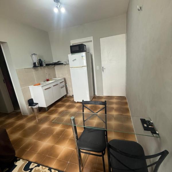 Apartamento completo com vaga de garagem a 200 metros da praia