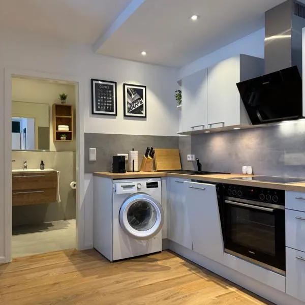 Viesnīca Gehobene Auszeit in Zwenkau - top ausgestattete Ferienwohnung - nur 500m bis zum Hafen pilsētā Cvenkava