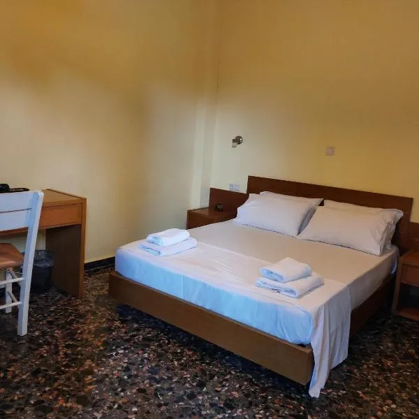 Elafonisos Rooms, hotel em Kefálion