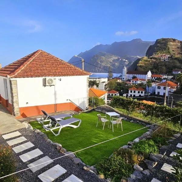 Dinos Sea View, hotel Porto da Cruzban