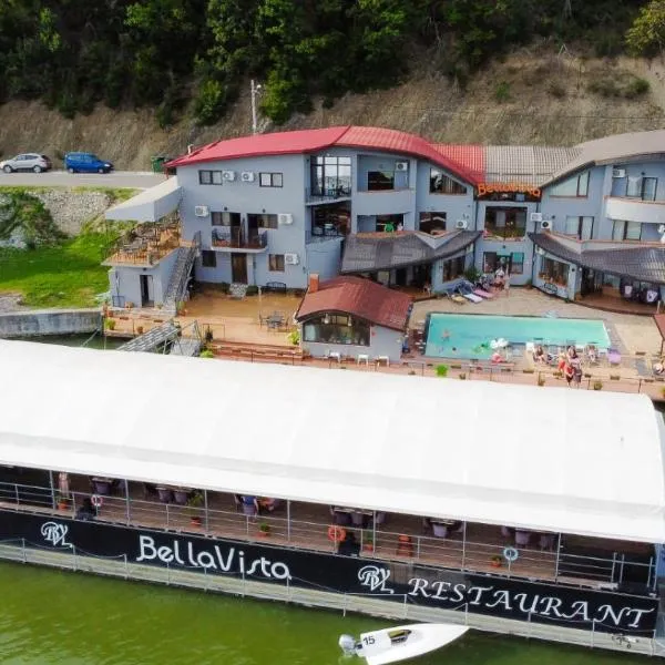 Pensiune - Restaurant Bellavista, hotel u gradu 'Dubova'