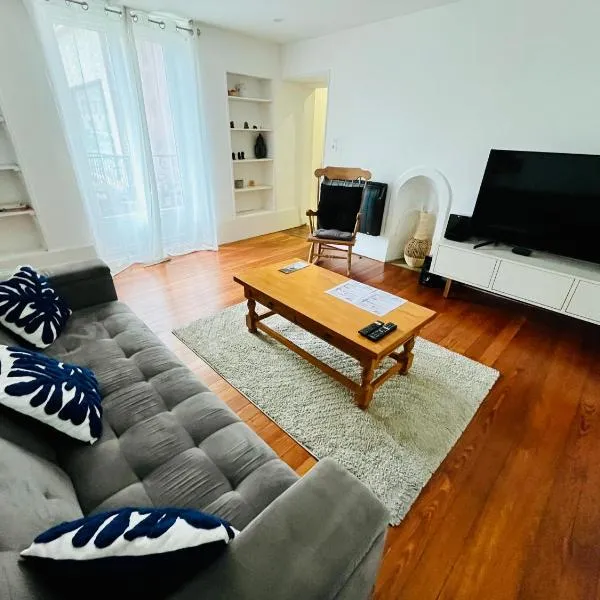 Bel appartement Voiron centre, hotel v destinaci Voiron