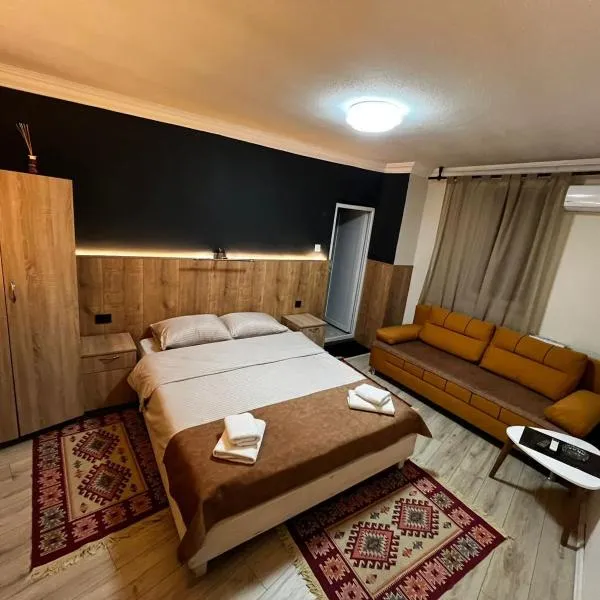 Hotel Lido, hotel di Prishtine
