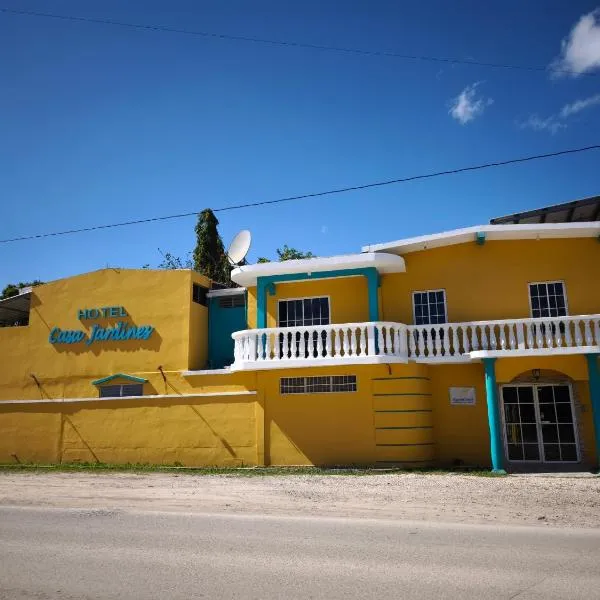 Hotel y Restaurante Casa Jardines, Hotel in San Benito