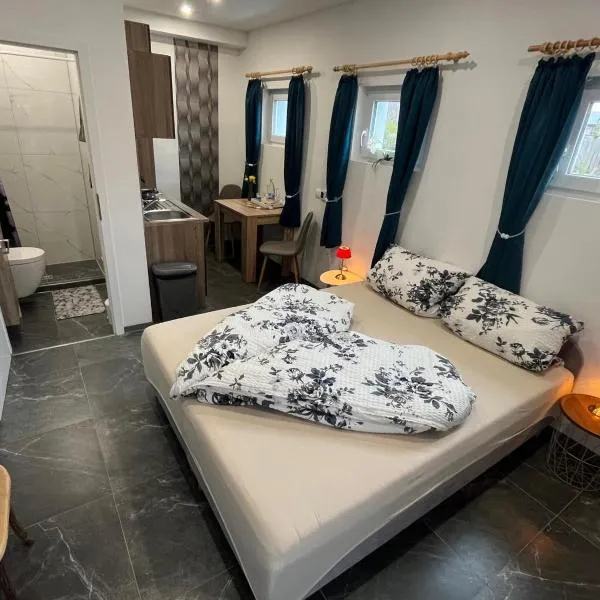 Privates Studio mit Parkplatz, Hotel in Euskirchen