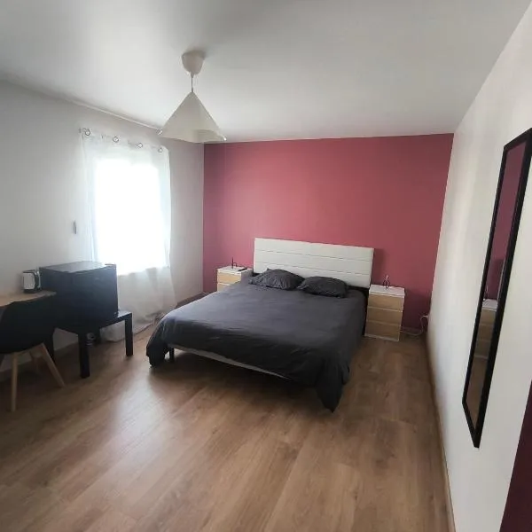 Notre Dame d'Orgemont - Rose 3, מלון בארג'נטויל