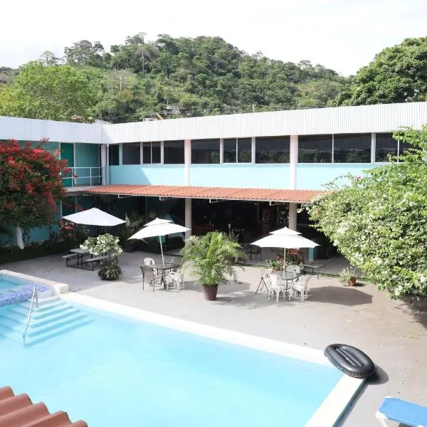 Pacific Coast Hotel, hotel u gradu 'Playa Bonita Village'