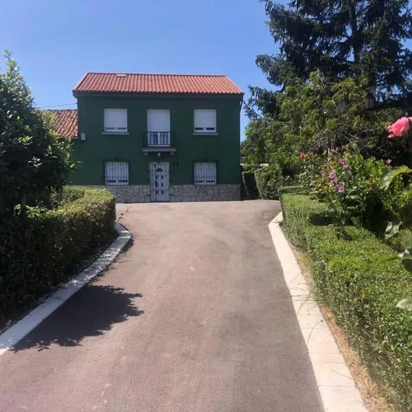 Casa Pepe La Granda, hótel í Trasona