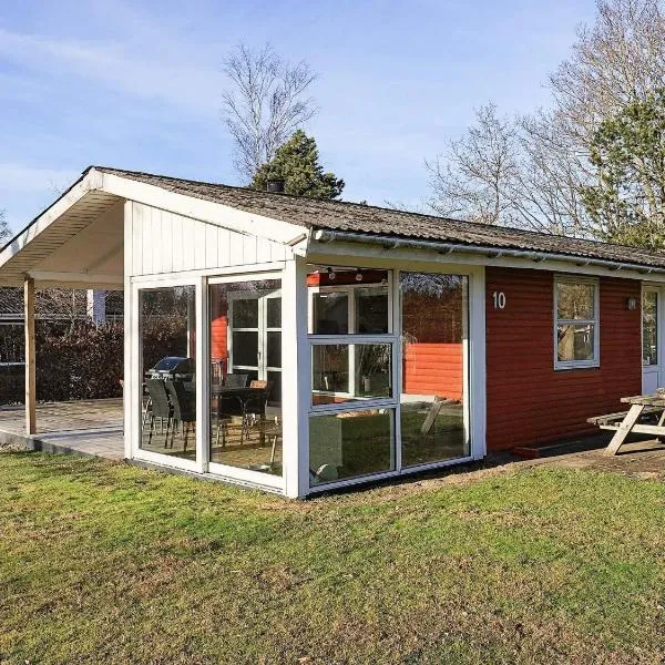 4 person holiday home in Hals-By Traum, hotel em Hals