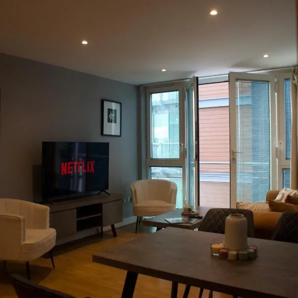 2 Bed Riverside City Apartment, hotel en Londres