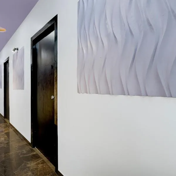 Hotel O The Superior, hotel v mestu Bhatha