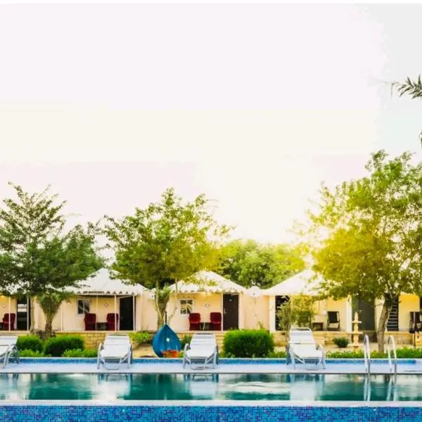 Desert luxury Camp & Resort Jaisalmer with swimming pool, khách sạn ở Jaisalmer