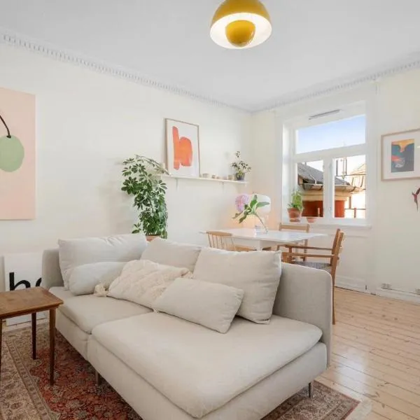 Charming apartment at Kampen, Hotel in Oslo