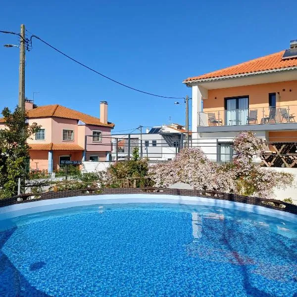 Relax & Travel – hotel w mieście Almada