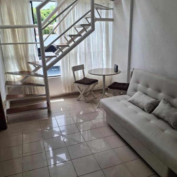 Duplex 2 quartos em Ondina