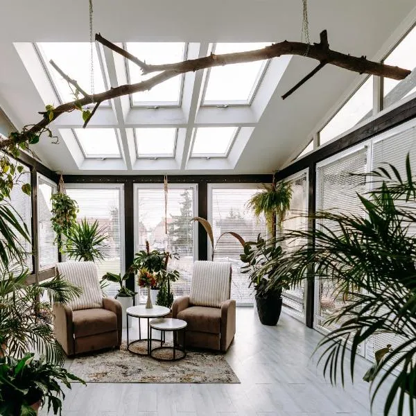 APARTAMENT OGRODOWA premium z ruską banią, kominkiem i oranżerią w centrum, hotel din Brodnica