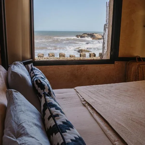 Authentic Riad - Sea View & Rooftop Spa, hotel in Essaouira