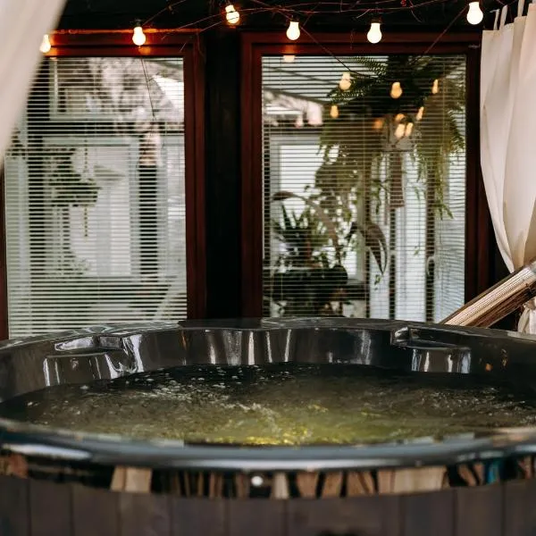 Apartament PREMIUM z ruską banią, kominkiem i oranżerią w centrum, hotel u gradu 'Brodnica'