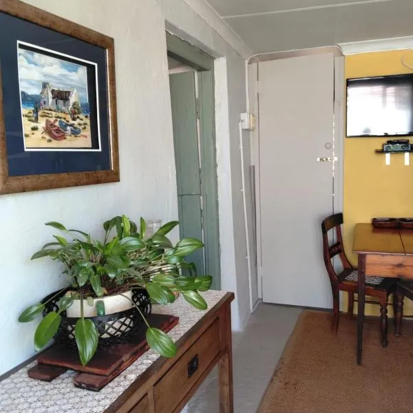 The Anvil Rest Cottage, Hotel in Calitzdorp