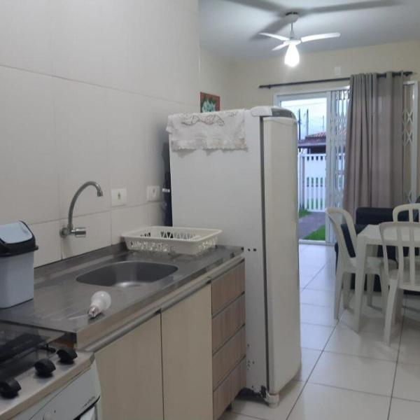 Casa na praia central de Guaratuba