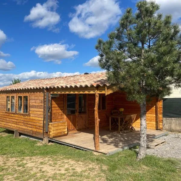 Chalet LALi, hotel u gradu Saint-Étienne-de-Fontbellon
