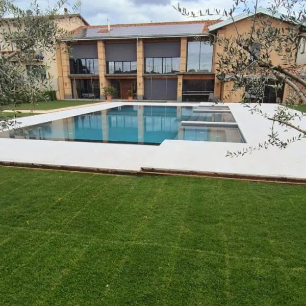 Dimora Rosaspina Suite Eden e Suite Platinum, hotel em Adro