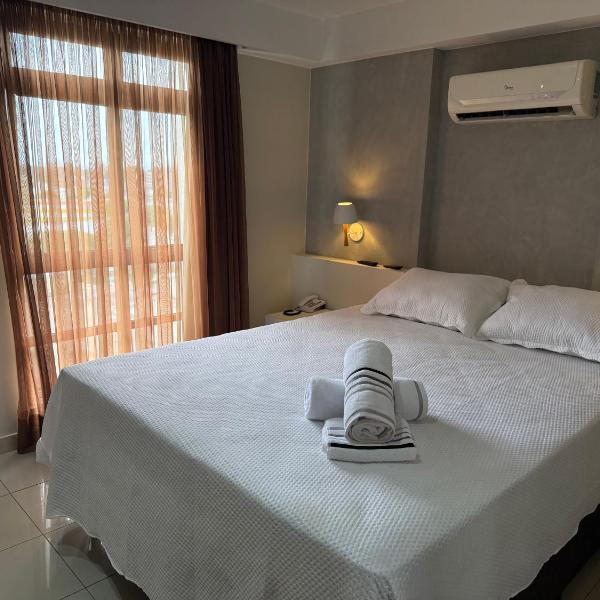 Flat em Hotel 4 Estrelas - Adress - 10 Andar - Vista para Avenida