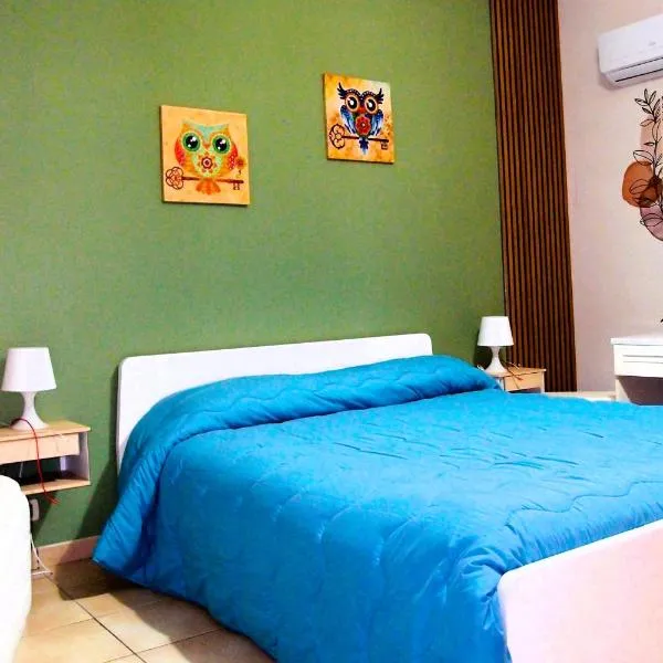 Casa Guttuso Modern Apartment - Parking & Airport Area، فندق في ريجّو دي كالابريا