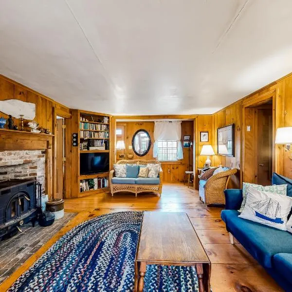 낸터컷에 위치한 호텔 1 Mi to Beach! Family-Friendly Nantucket Retreat